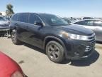 2017 Toyota Highlander SE