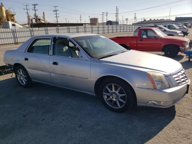 2011 Cadillac DTS Luxury Collection