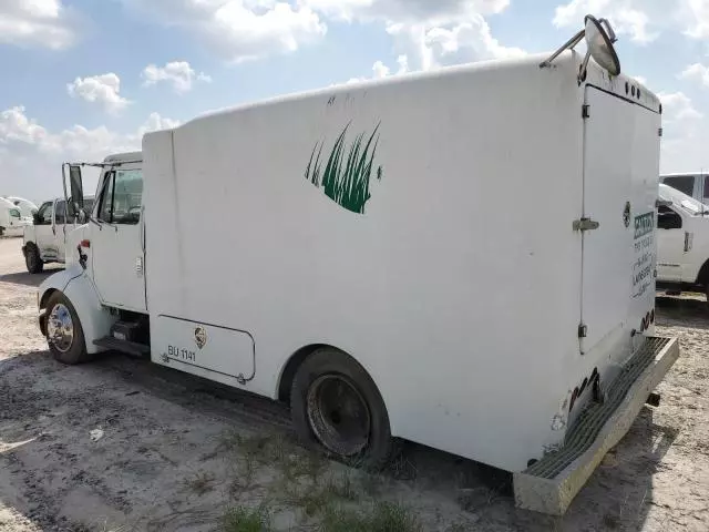 1995 International 4000 4700