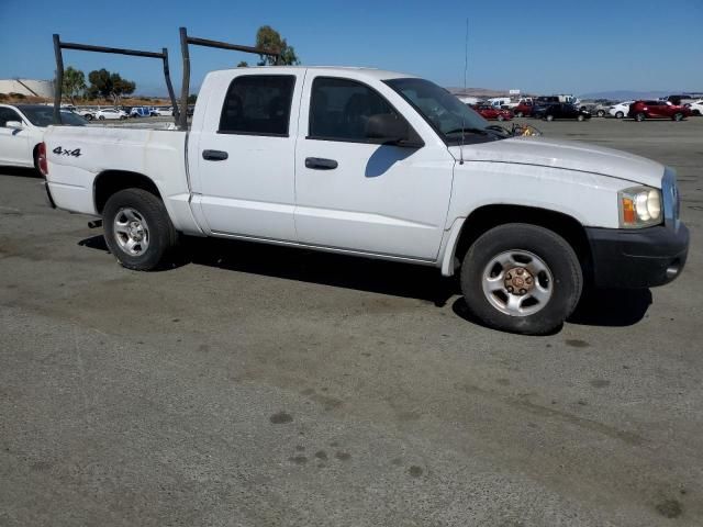 2005 Dodge Dakota Quattro