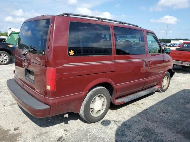 2002 GMC Safari XT