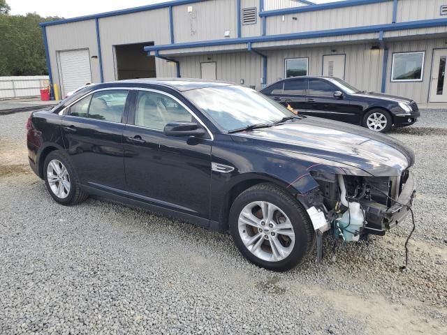 2018 Ford Taurus SEL