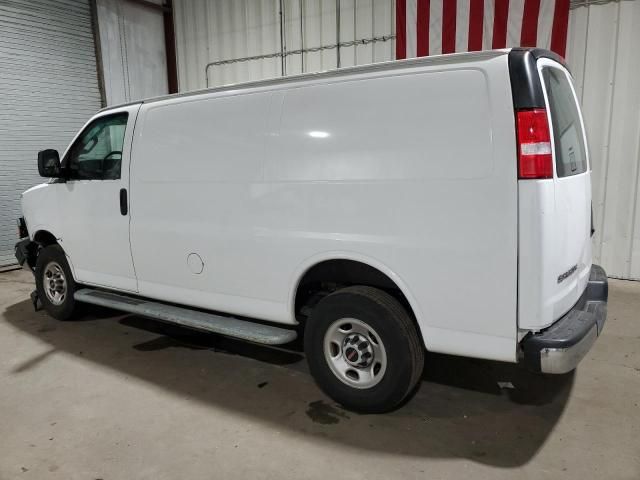 2022 Chevrolet Express G2500