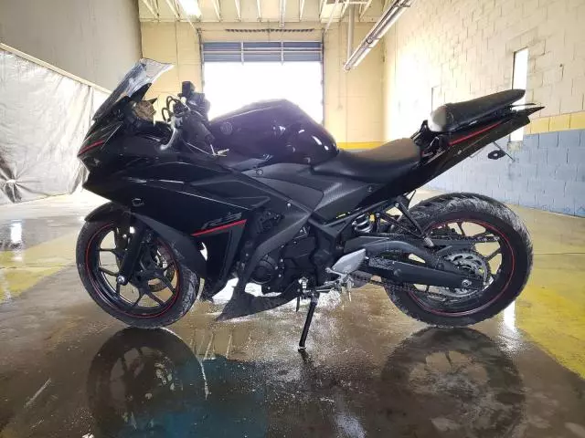 2018 Yamaha YZFR3