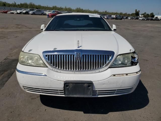 2009 Lincoln Town Car Signature Limited