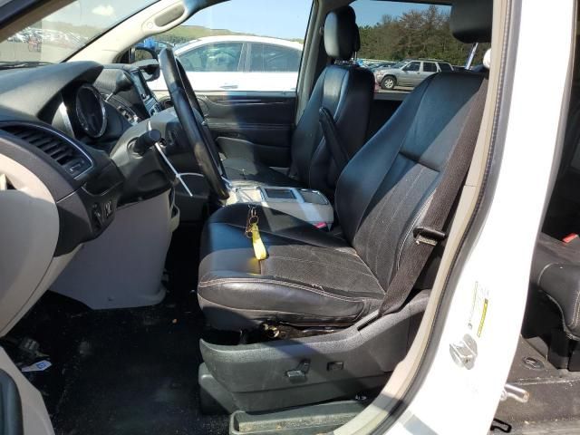 2012 Chrysler Town & Country Touring