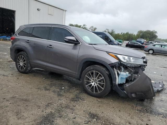 2018 Toyota Highlander SE