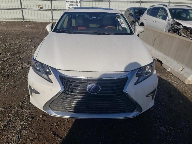 2016 Lexus ES 300H