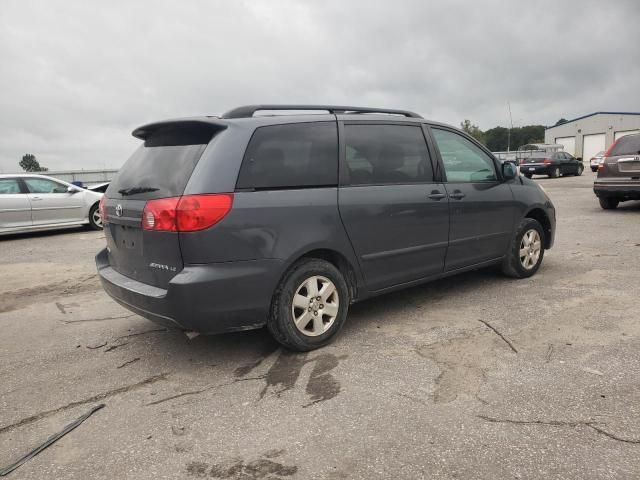 2009 Toyota Sienna CE