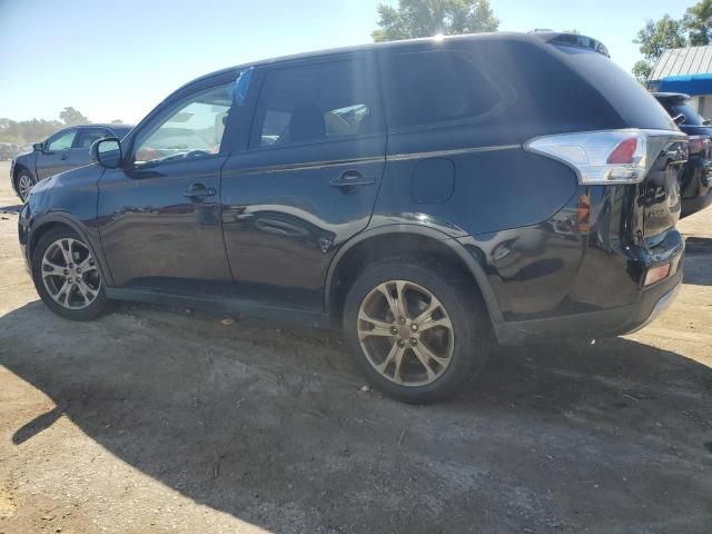 2015 Mitsubishi Outlander SE