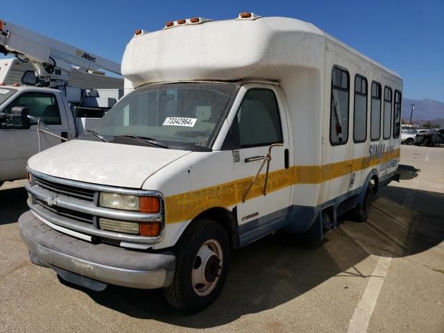 2001 Chevrolet Express Cutaway G3500