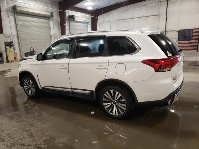 2020 Mitsubishi Outlander SE