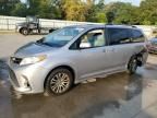 2018 Toyota Sienna XLE