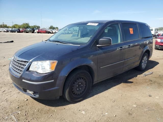 2008 Chrysler Town & Country LX