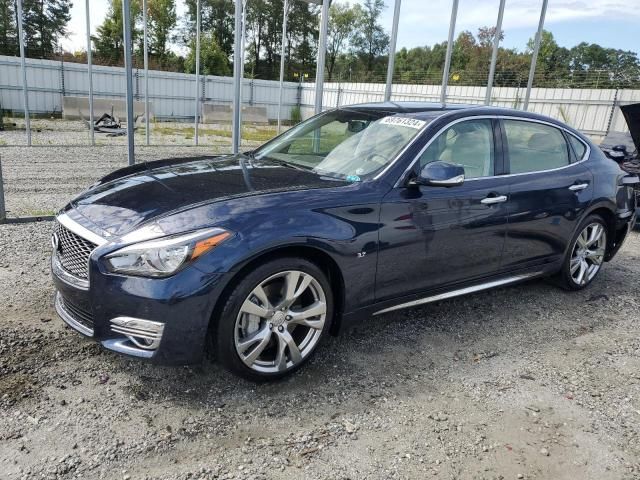 2017 Infiniti Q70 3.7