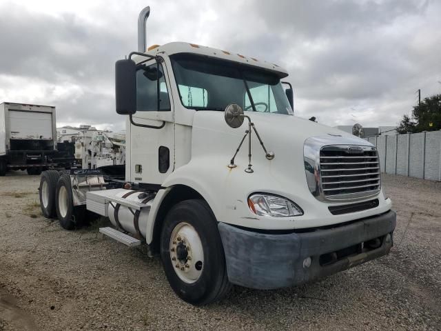 2007 Freightliner Columbia 112