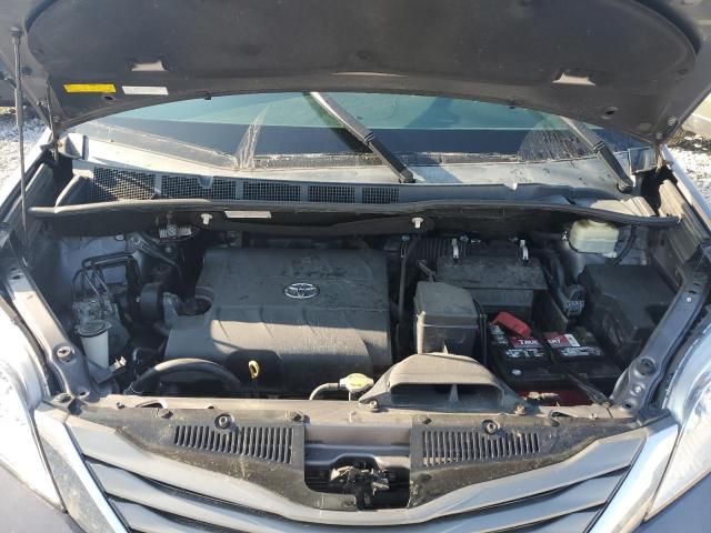 2015 Toyota Sienna XLE