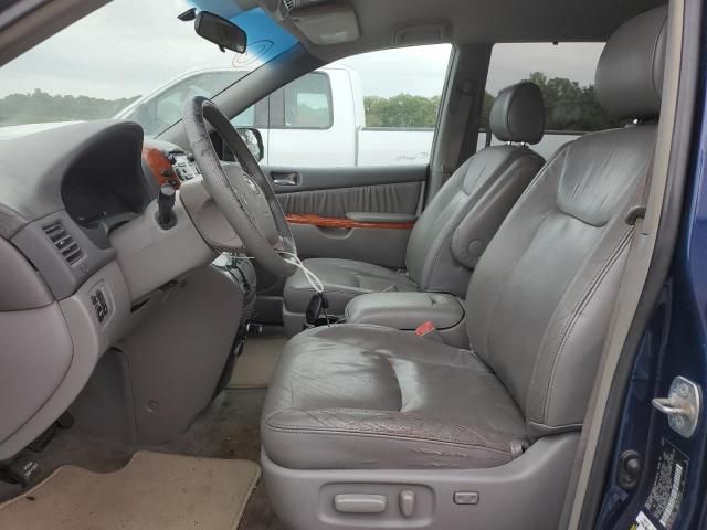 2007 Toyota Sienna XLE