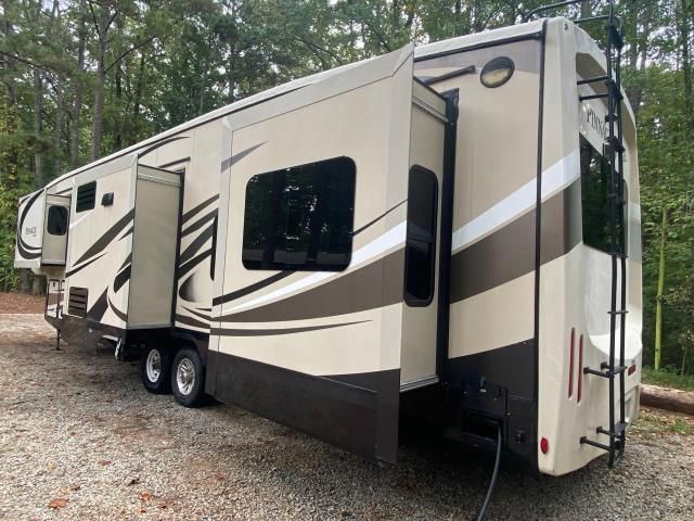 2017 Jayco Pinnacle