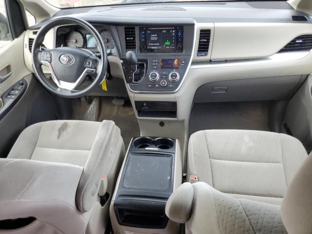 2015 Toyota Sienna LE