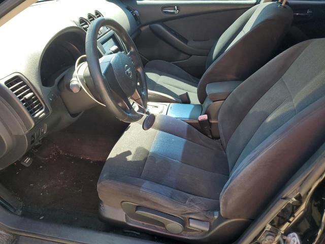 2010 Nissan Altima Base