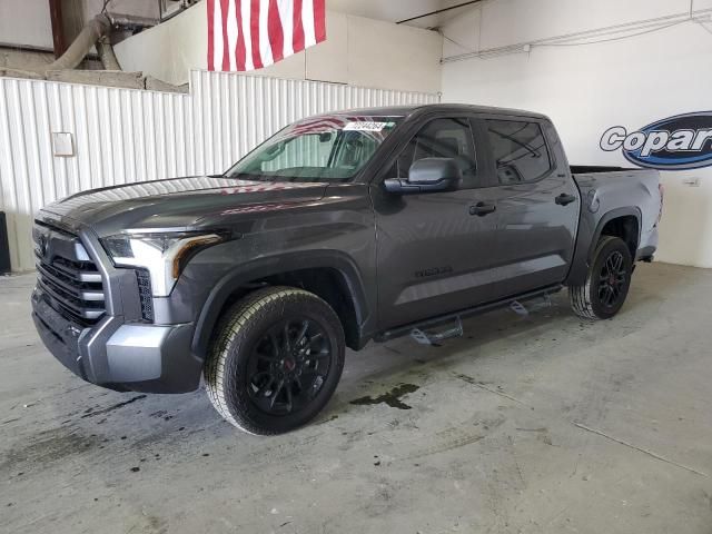 2023 Toyota Tundra Crewmax SR