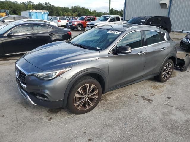 2017 Infiniti QX30 Base