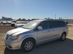 2012 Chrysler Town & Country Touring en venta en Des Moines, IA