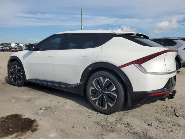 2022 KIA EV6 Light