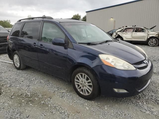 2007 Toyota Sienna XLE