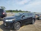 2017 Toyota Highlander SE