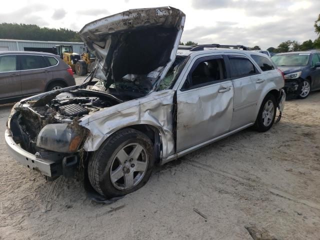 2005 Dodge Magnum SXT