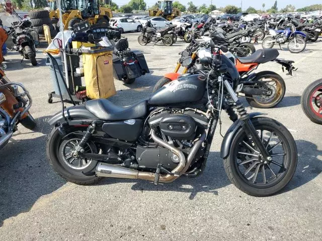 2015 Harley-Davidson XL883 Iron 883