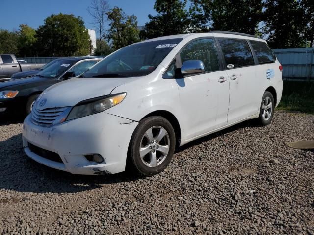 2012 Toyota Sienna LE