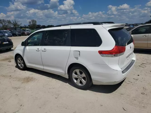 2012 Toyota Sienna LE