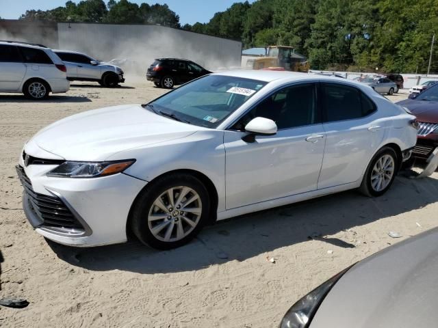 2022 Toyota Camry LE