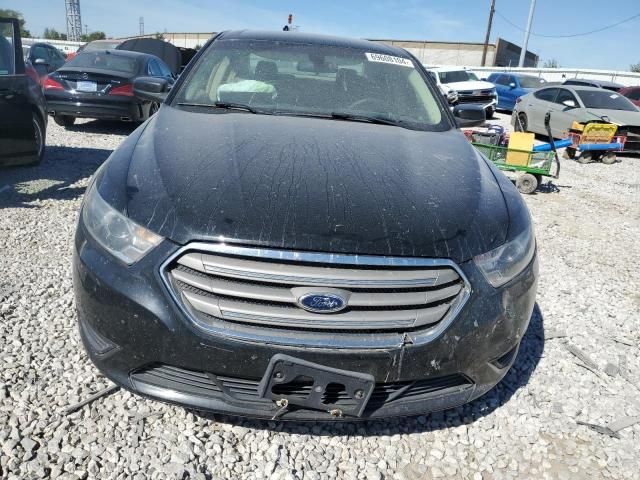 2015 Ford Taurus SE