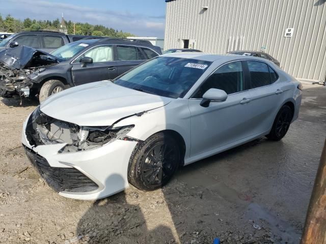 2022 Toyota Camry LE