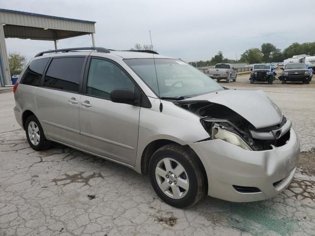 2010 Toyota Sienna CE