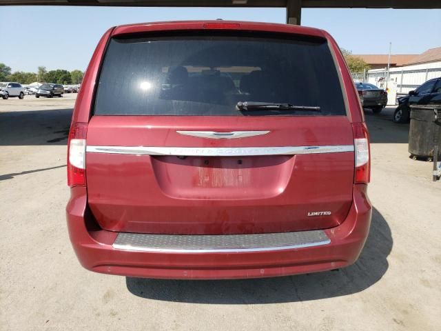 2013 Chrysler Town & Country Limited