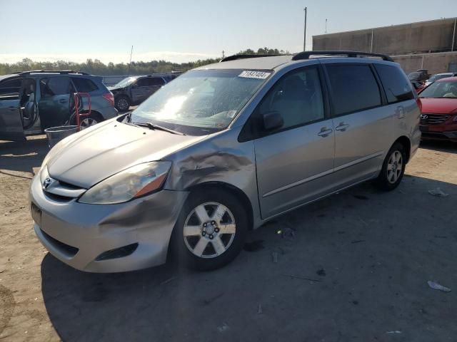 2009 Toyota Sienna CE