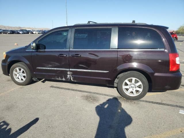 2012 Chrysler Town & Country Touring L