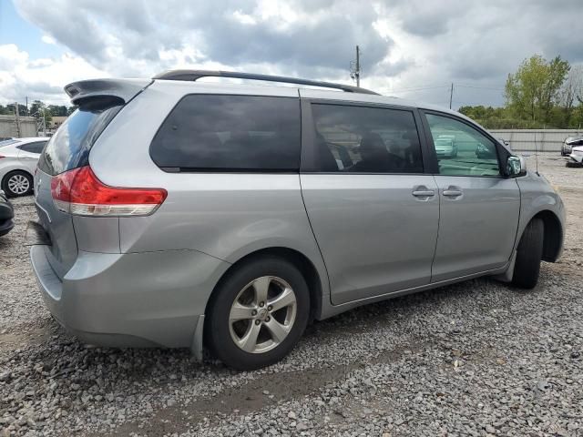 2013 Toyota Sienna LE