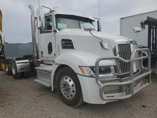 2018 Western Star 5700 XE