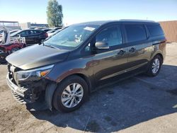 KIA Vehiculos salvage en venta: 2016 KIA Sedona LX