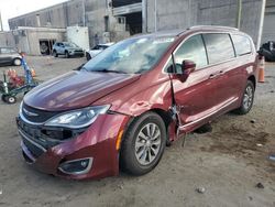 Carros salvage sin ofertas aún a la venta en subasta: 2019 Chrysler Pacifica Touring L Plus