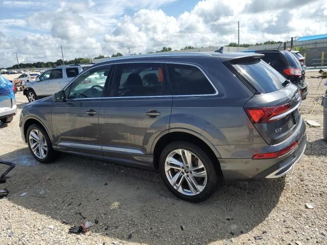 2022 Audi Q7 Premium Plus