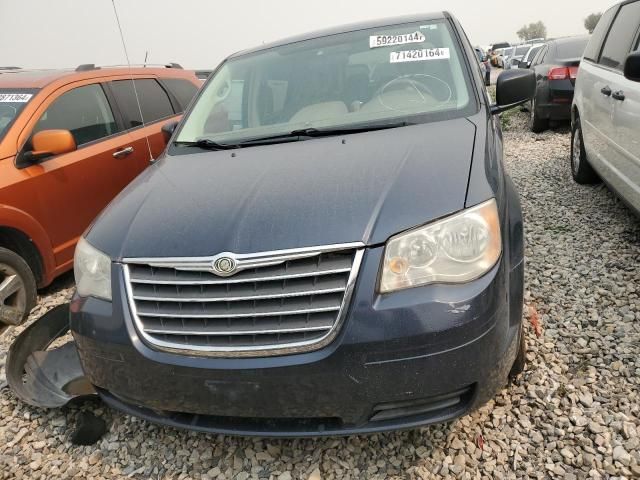 2009 Chrysler Town & Country LX