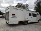 2005 Ford Econoline E450 Super Duty Cutaway Van