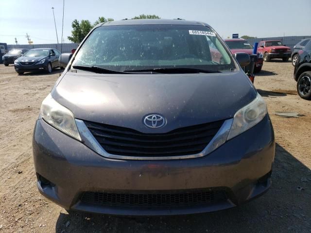 2011 Toyota Sienna LE